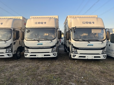 全新江铃E路达4米新能源货车120度电池